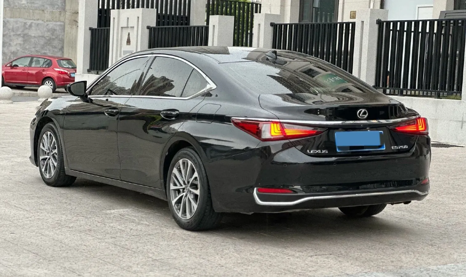 2022 Lexus ES 2.0L 173HP L4 CVT,autocango,china used car exporter,china ev exporter,chinese used car exporter,chinese used ev exporter