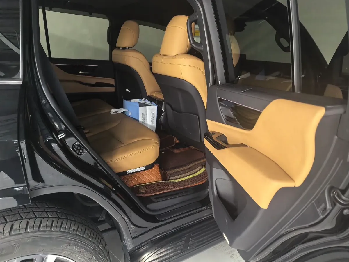 2022 Lexus UX 2.0L 146HP L4 E-CVT Hybrid,autocango,china used car exporter,china ev exporter,chinese used car exporter,chinese used ev exporter