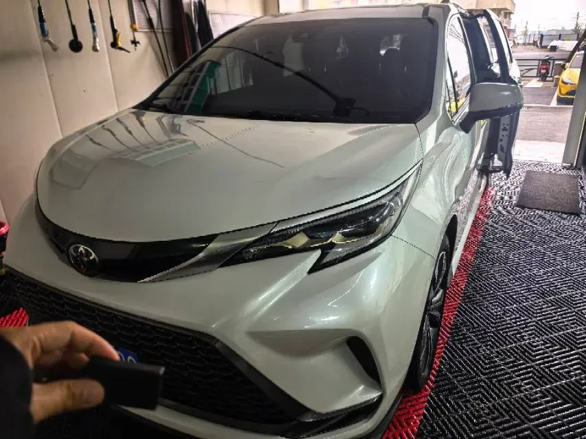 2024 Toyota Granvia 2.5L 189HP L4 E-CVT Hybrid,autocango,china used car exporter,china ev exporter,chinese used car exporter,chinese used ev exporter