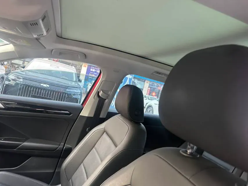 2019 Volkswagen T-Roc 1.4T 150HP L4 7DCT,autocango,china used car exporter,china ev exporter,chinese used car exporter,chinese used ev exporter