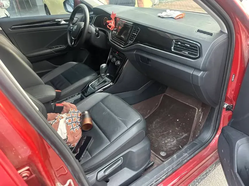 2019 Volkswagen T-Roc 1.4T 150HP L4 7DCT,autocango,china used car exporter,china ev exporter,chinese used car exporter,chinese used ev exporter