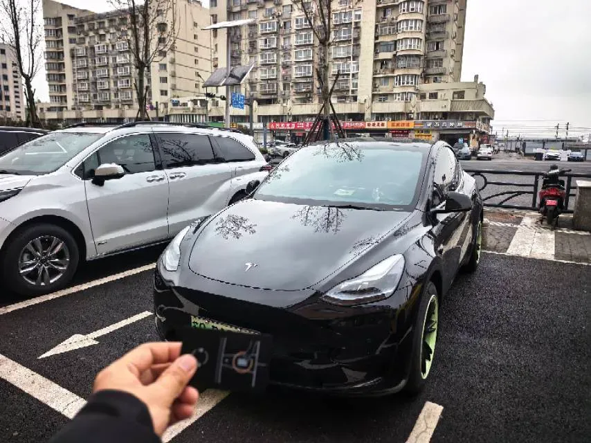 2022 Tesla Model Y BEV 60KWH,autocango,china used car exporter,china ev exporter,chinese used car exporter,chinese used ev exporter