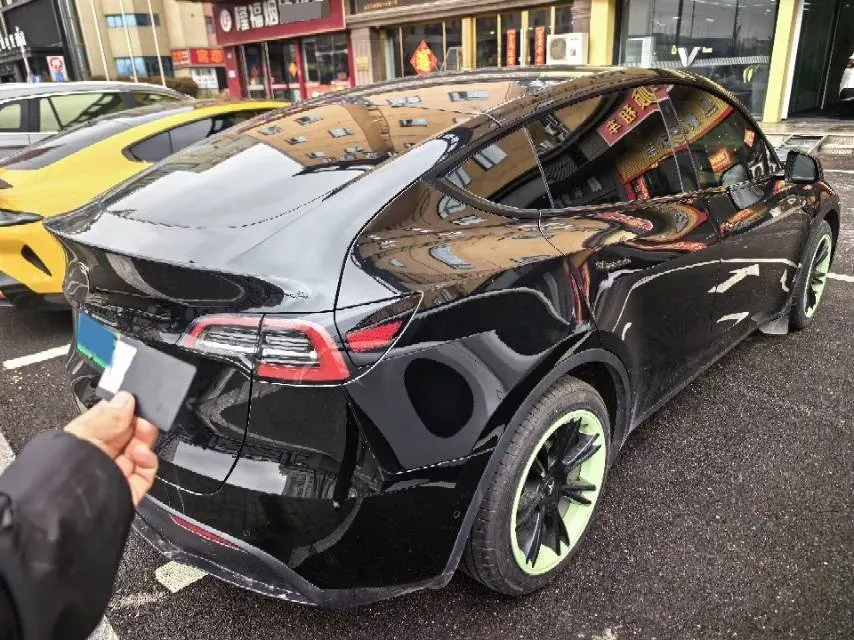 2022 Tesla Model Y BEV 60KWH,autocango,china used car exporter,china ev exporter,chinese used car exporter,chinese used ev exporter