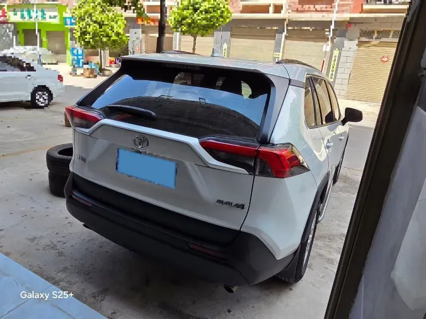 2023 Toyota RAV4 2.0L 171HP L4 CVT,autocango,china used car exporter,china ev exporter,chinese used car exporter,chinese used ev exporter