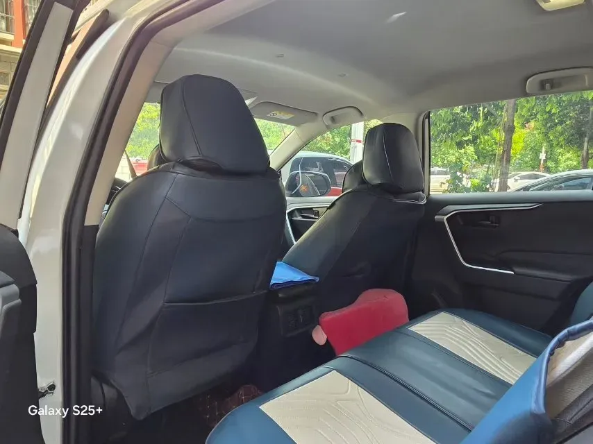 2023 Toyota RAV4 2.0L 171HP L4 CVT,autocango,china used car exporter,china ev exporter,chinese used car exporter,chinese used ev exporter