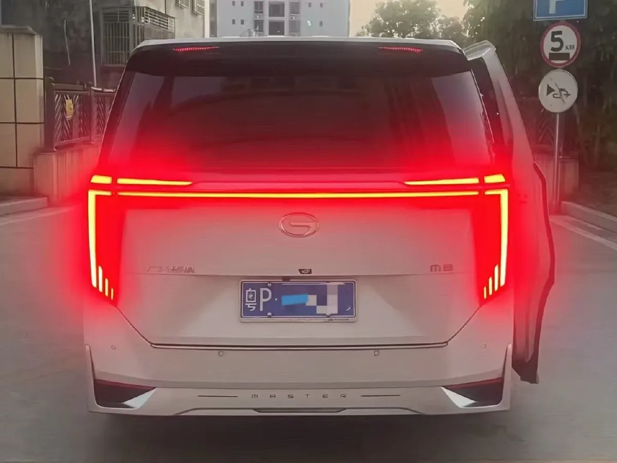 2023 GAC Trumpchi M8 2.0T 252HP L4 8AT,autocango,china used car exporter,china ev exporter,chinese used car exporter,chinese used ev exporter