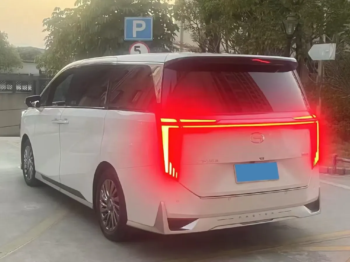 2023 GAC Trumpchi M8 2.0T 252HP L4 8AT,autocango,china used car exporter,china ev exporter,chinese used car exporter,chinese used ev exporter