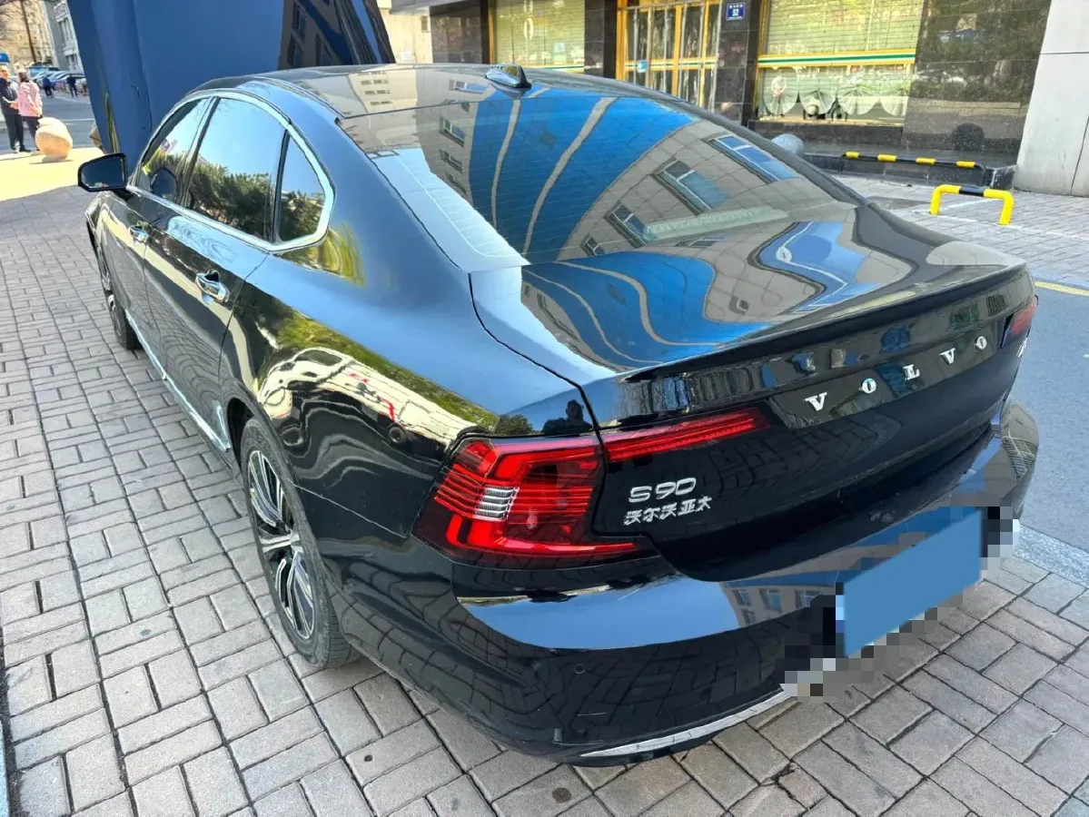 2021 Volvo S90 2.0T 250HP L4 8AT,autocango,china used car exporter,china ev exporter,chinese used car exporter,chinese used ev exporter