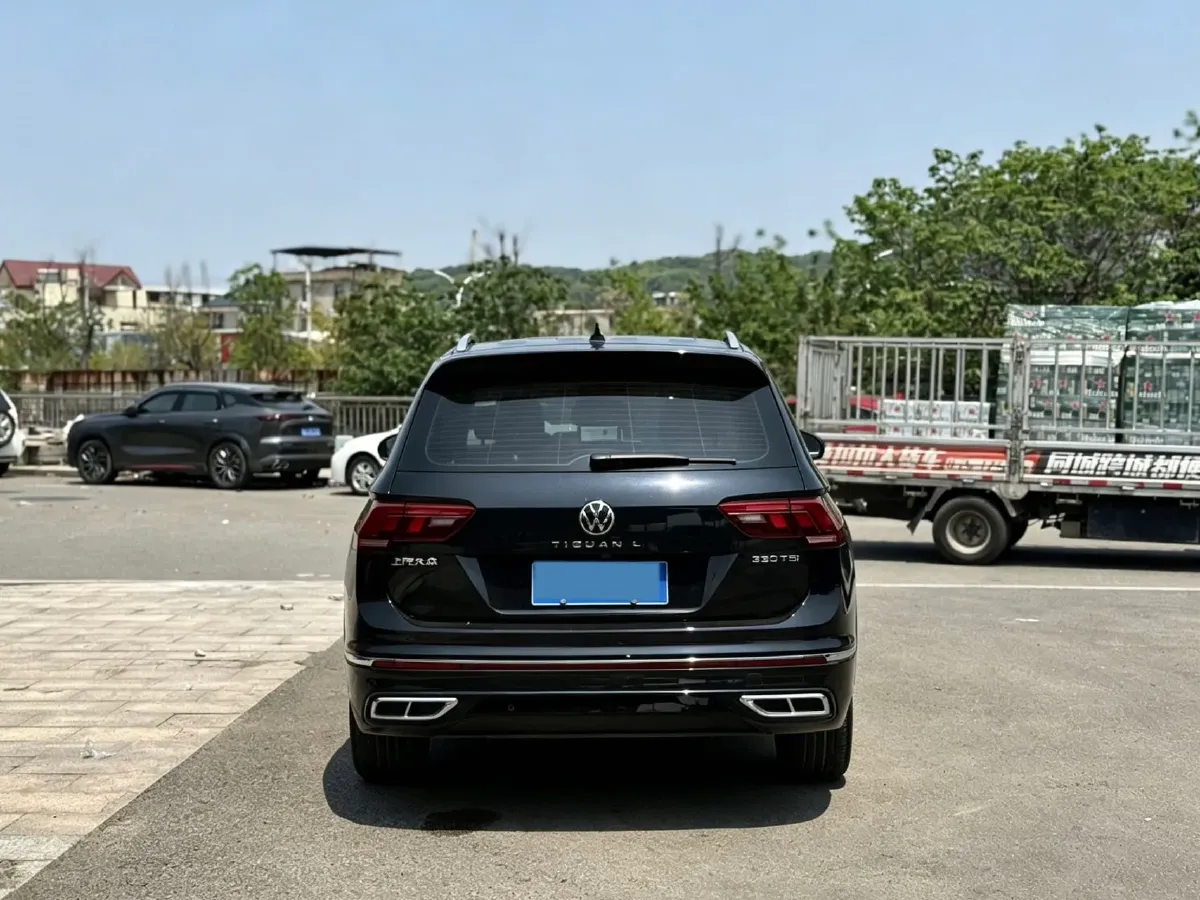 2024 Volkswagen Tiguan L 2.0T 186HP L4 7DCT,autocango,china used car exporter,china ev exporter,chinese used car exporter,chinese used ev exporter