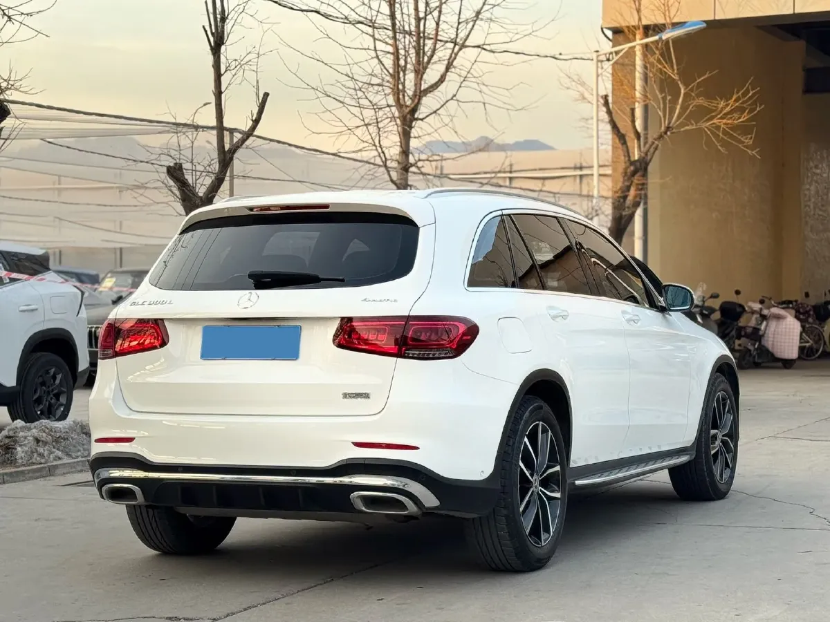 2020 Mercedes-Benz GLC Class 2.0T 258HP L4 9AT,autocango,china used car exporter,china ev exporter,chinese used car exporter,chinese used ev exporter