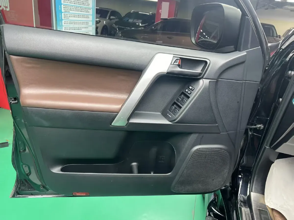 2019 Toyota Land Cruiser Prado 3.5L 280HP V6 6AT,autocango,china used car exporter,china ev exporter,chinese used car exporter,chinese used ev exporter