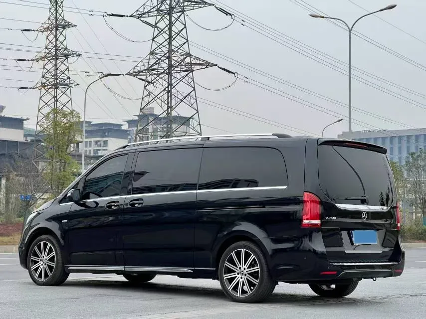 2022 Mercedes-Benz V Class 2.0T 211HP L4 9AT,autocango,china used car exporter,china ev exporter,chinese used car exporter,chinese used ev exporter