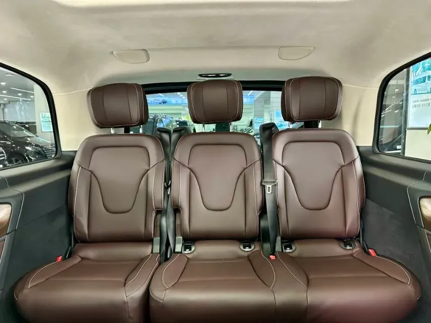2022 Mercedes-Benz V Class 2.0T 211HP L4 9AT,autocango,china used car exporter,china ev exporter,chinese used car exporter,chinese used ev exporter