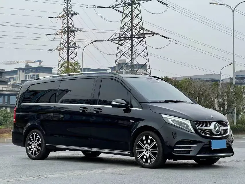 2022 Mercedes-Benz V Class 2.0T 211HP L4 9AT,autocango,china used car exporter,china ev exporter,chinese used car exporter,chinese used ev exporter