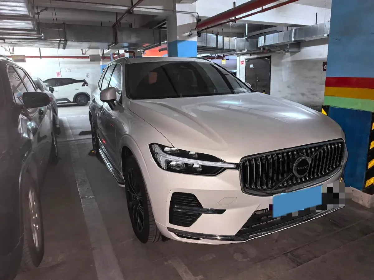 2024 Volvo XC60 2.0T 250HP L4 8AT,autocango,china used car exporter,china ev exporter,chinese used car exporter,chinese used ev exporter