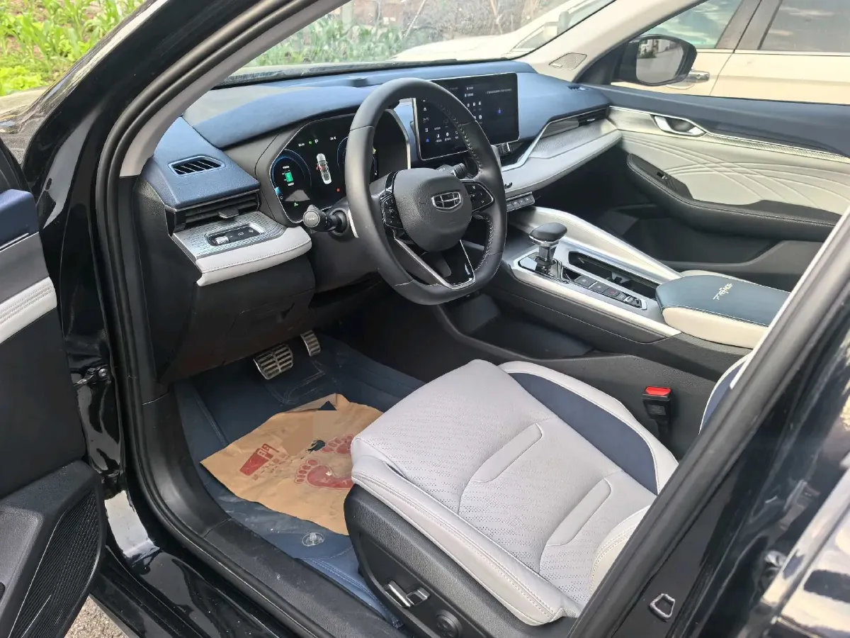 2023 Geely Preface 2.0T 190HP L4 7DCT,autocango,china used car exporter,china ev exporter,chinese used car exporter,chinese used ev exporter