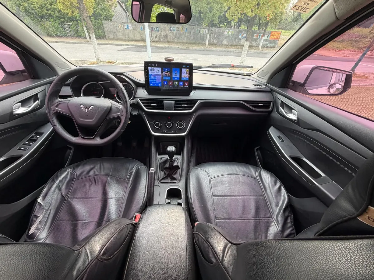 2019 WuLing HongGuang S3 1.5L 112HP L4 6MT,autocango,china used car exporter,china ev exporter,chinese used car exporter,chinese used ev exporter