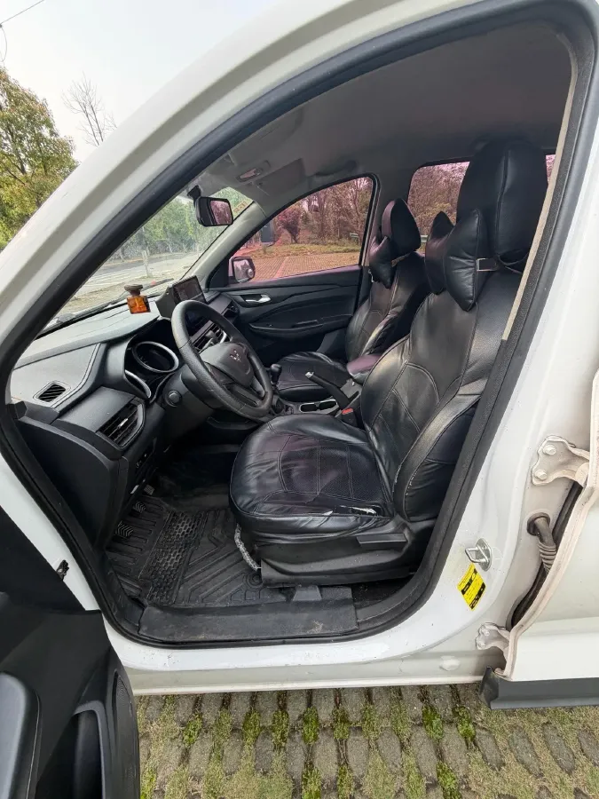 2019 WuLing HongGuang S3 1.5L 112HP L4 6MT,autocango,china used car exporter,china ev exporter,chinese used car exporter,chinese used ev exporter