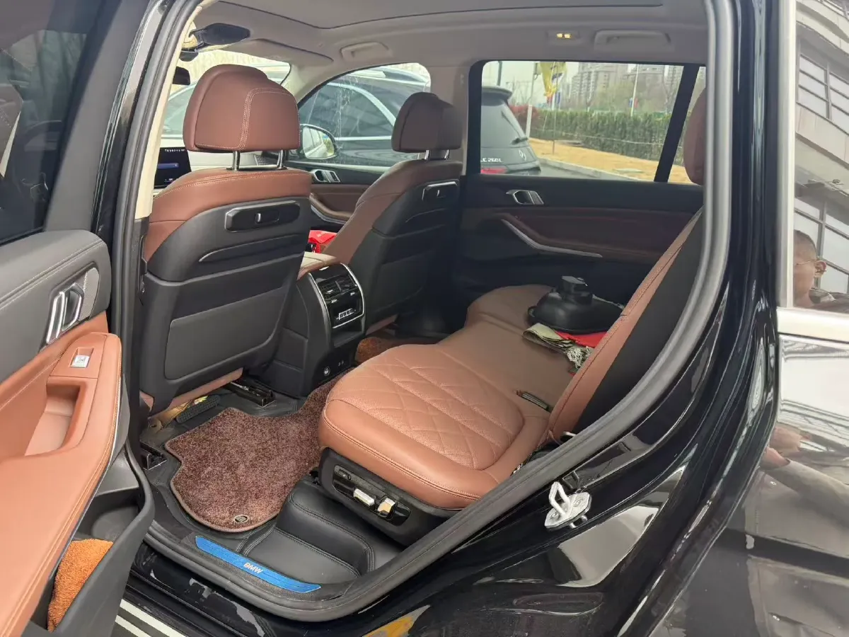 2023 BMW X7 3.0T 381HP L6 8AT,autocango,china used car exporter,china ev exporter,chinese used car exporter,chinese used ev exporter