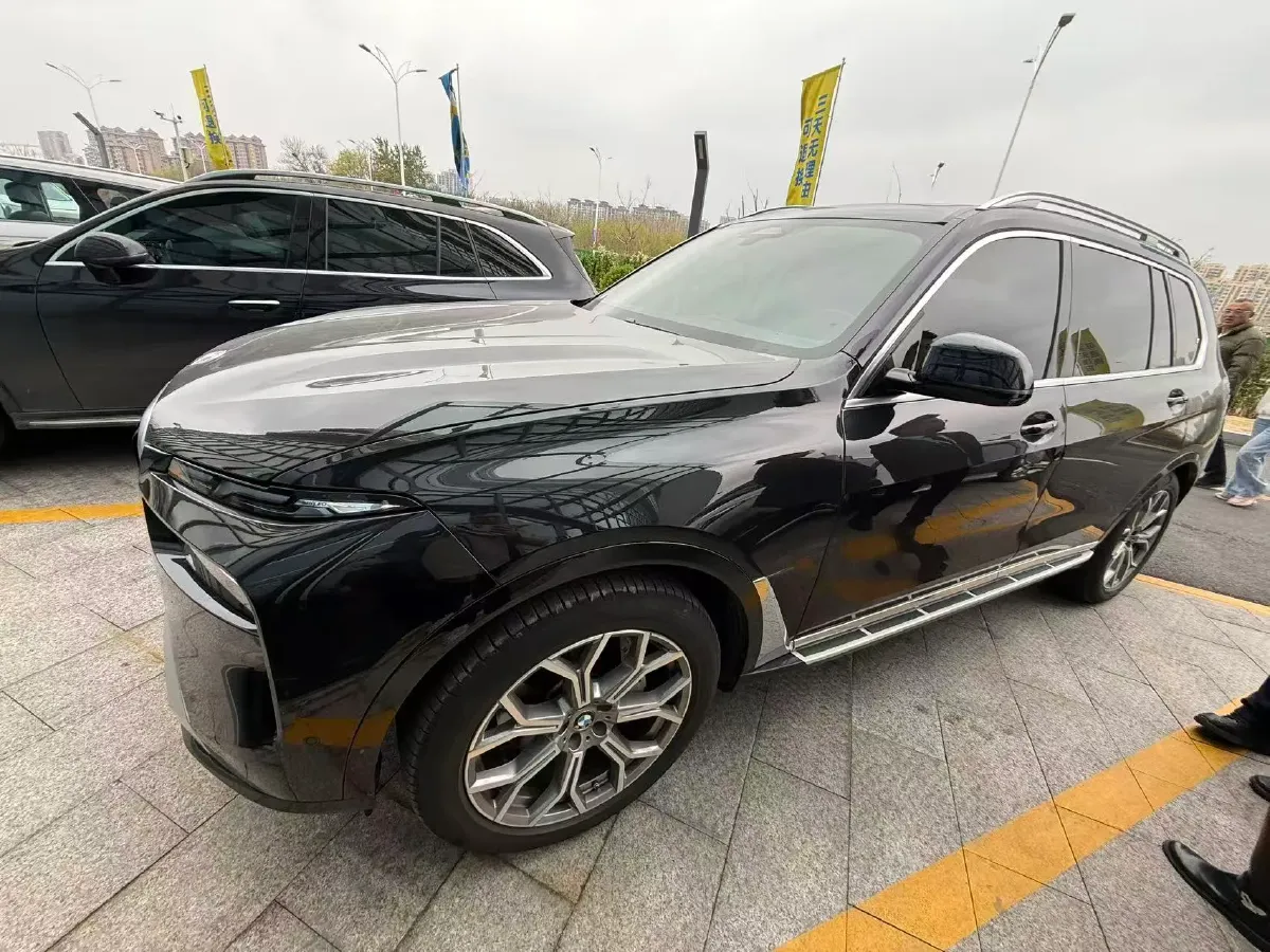 2023 BMW X7 3.0T 381HP L6 8AT,autocango,china used car exporter,china ev exporter,chinese used car exporter,chinese used ev exporter
