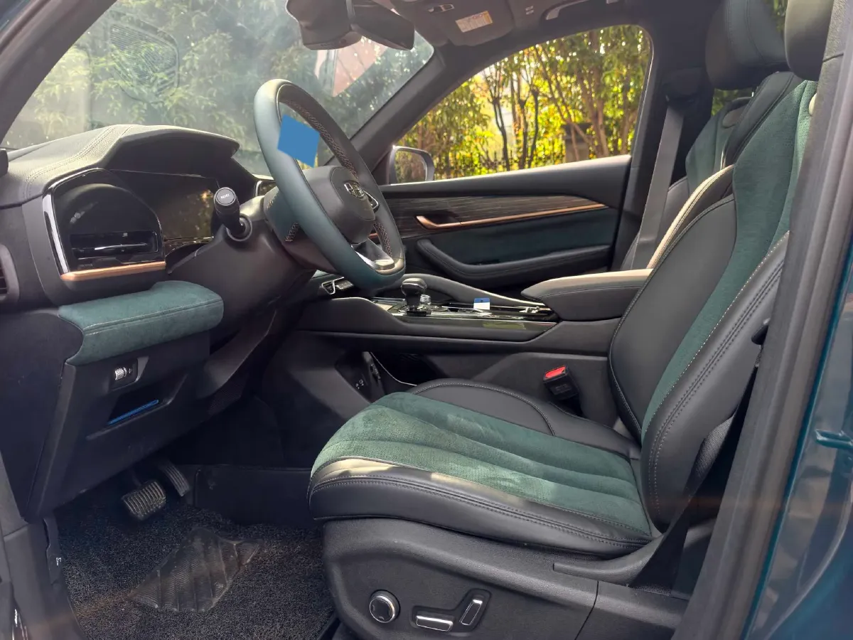 2021 Geely Monjaro 2.0T 218HP L4 7DCT,autocango,china used car exporter,china ev exporter,chinese used car exporter,chinese used ev exporter