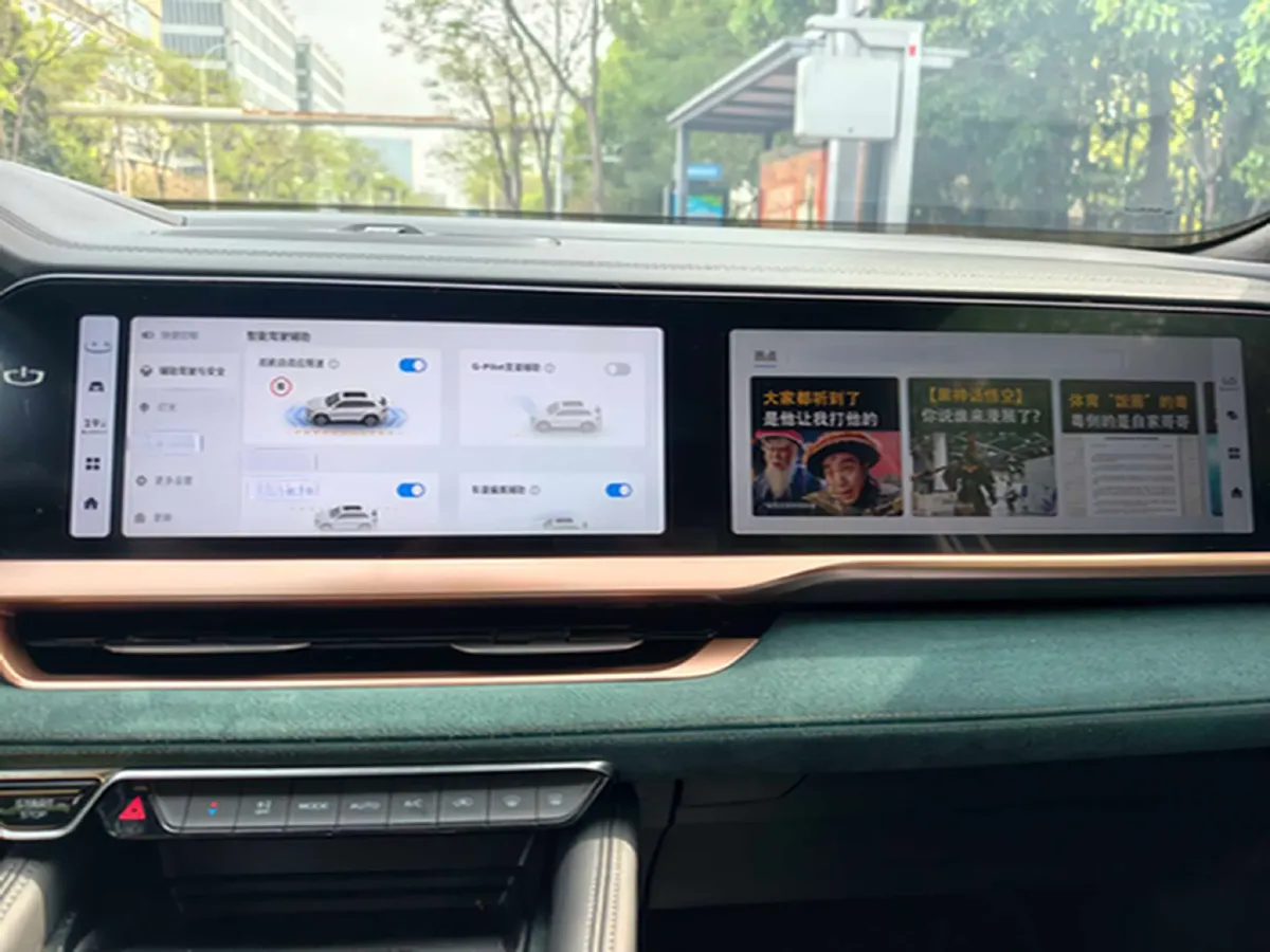 2021 Geely Monjaro 2.0T 218HP L4 7DCT,autocango,china used car exporter,china ev exporter,chinese used car exporter,chinese used ev exporter