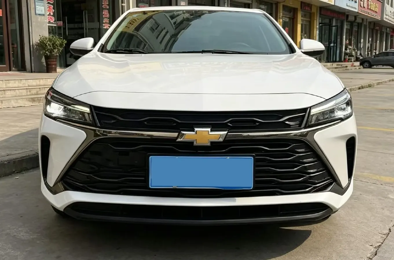 2024 Chevrolet Monza 1.5L 113HP L4 6DCT,autocango,china used car exporter,china ev exporter,chinese used car exporter,chinese used ev exporter