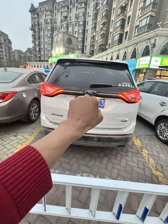 2017 Ford Edge 2.0T 245HP L4 6AT,autocango,china used car exporter,china ev exporter,chinese used car exporter,chinese used ev exporter