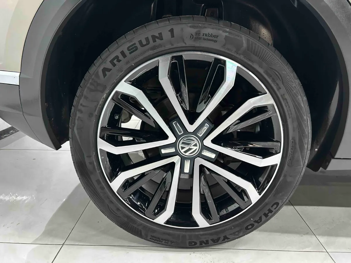 2018 Borgward BX7 2.0T 224HP L4 6AT,autocango,china used car exporter,china ev exporter,chinese used car exporter,chinese used ev exporter