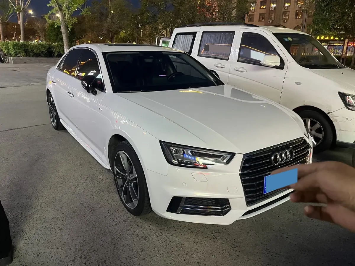 2019 Audi A4L 2.0T 190HP L4 7DCT,autocango,china used car exporter,china ev exporter,chinese used car exporter,chinese used ev exporter