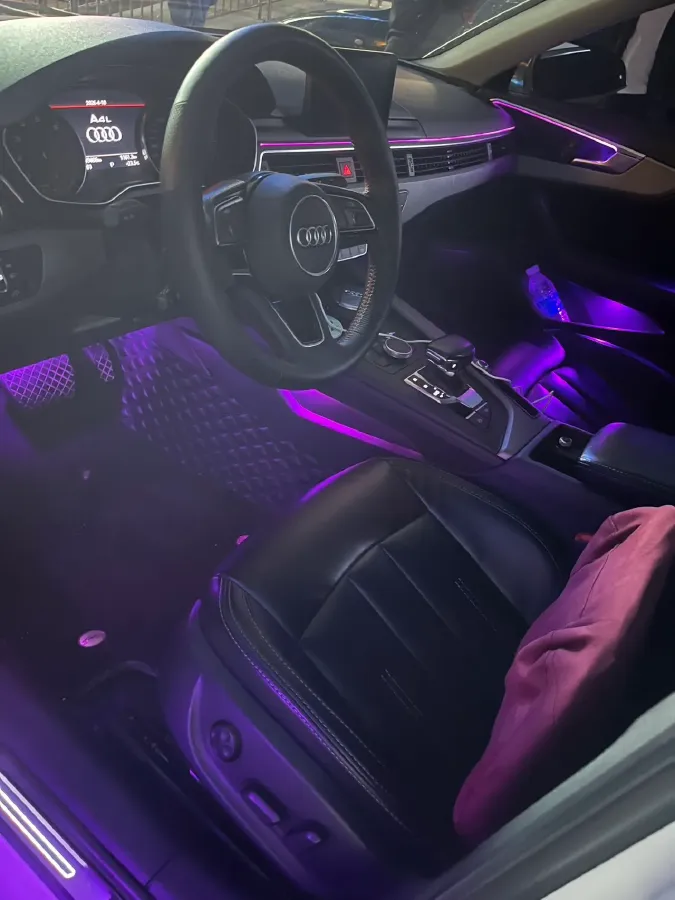 2019 Audi A4L 2.0T 190HP L4 7DCT,autocango,china used car exporter,china ev exporter,chinese used car exporter,chinese used ev exporter