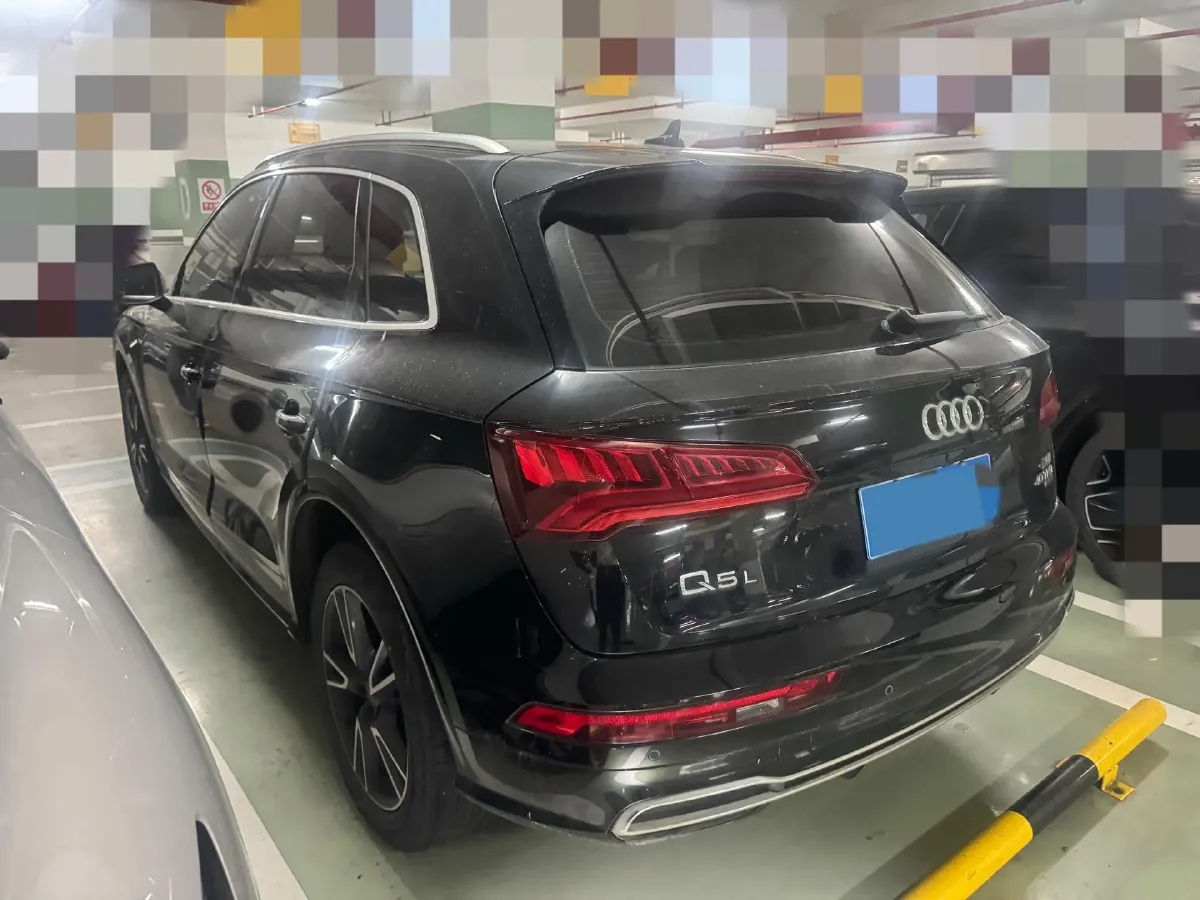 2020 Audi Q5L 2.0T 190HP L4 7DCT,autocango,china used car exporter,china ev exporter,chinese used car exporter,chinese used ev exporter