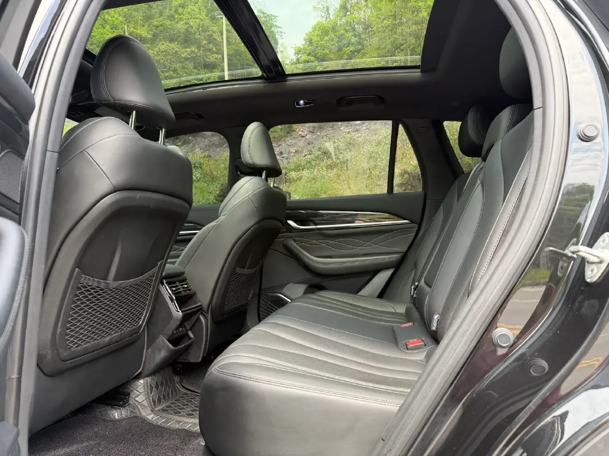 2024 Geely Monjaro 2.0T 218HP L4 7DCT,autocango,china used car exporter,china ev exporter,chinese used car exporter,chinese used ev exporter