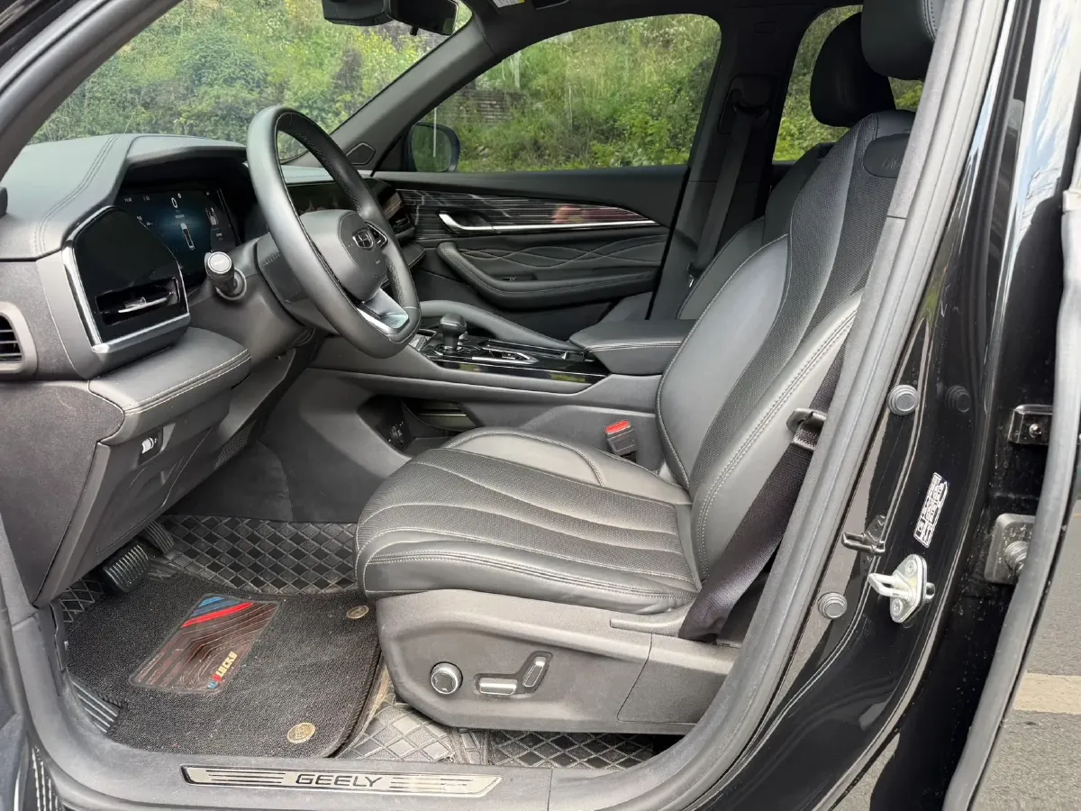 2024 Geely Monjaro 2.0T 218HP L4 7DCT,autocango,china used car exporter,china ev exporter,chinese used car exporter,chinese used ev exporter