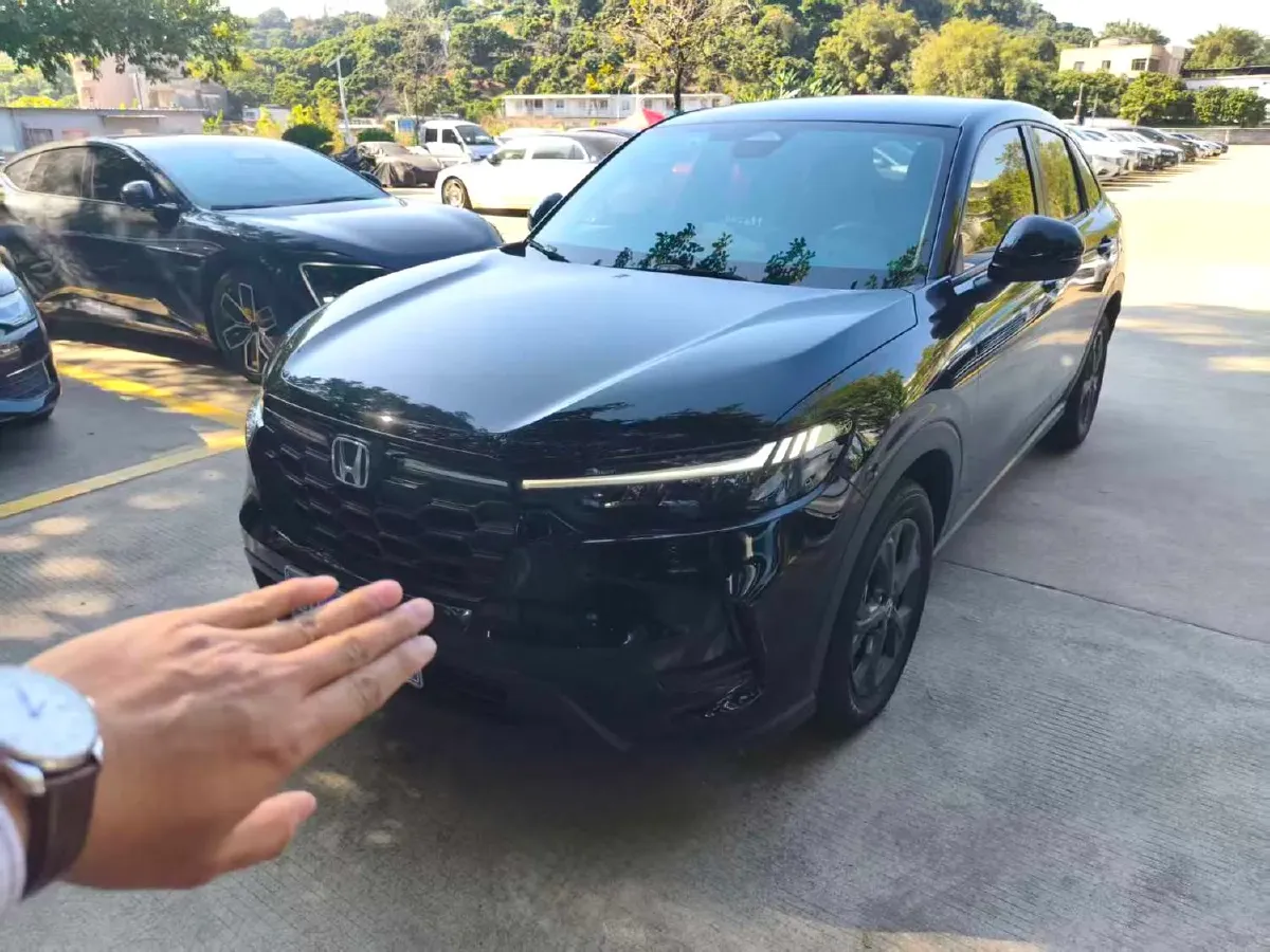2023 Honda HR-V 1.5T 182HP L4 CVT,autocango,china used car exporter,china ev exporter,chinese used car exporter,chinese used ev exporter
