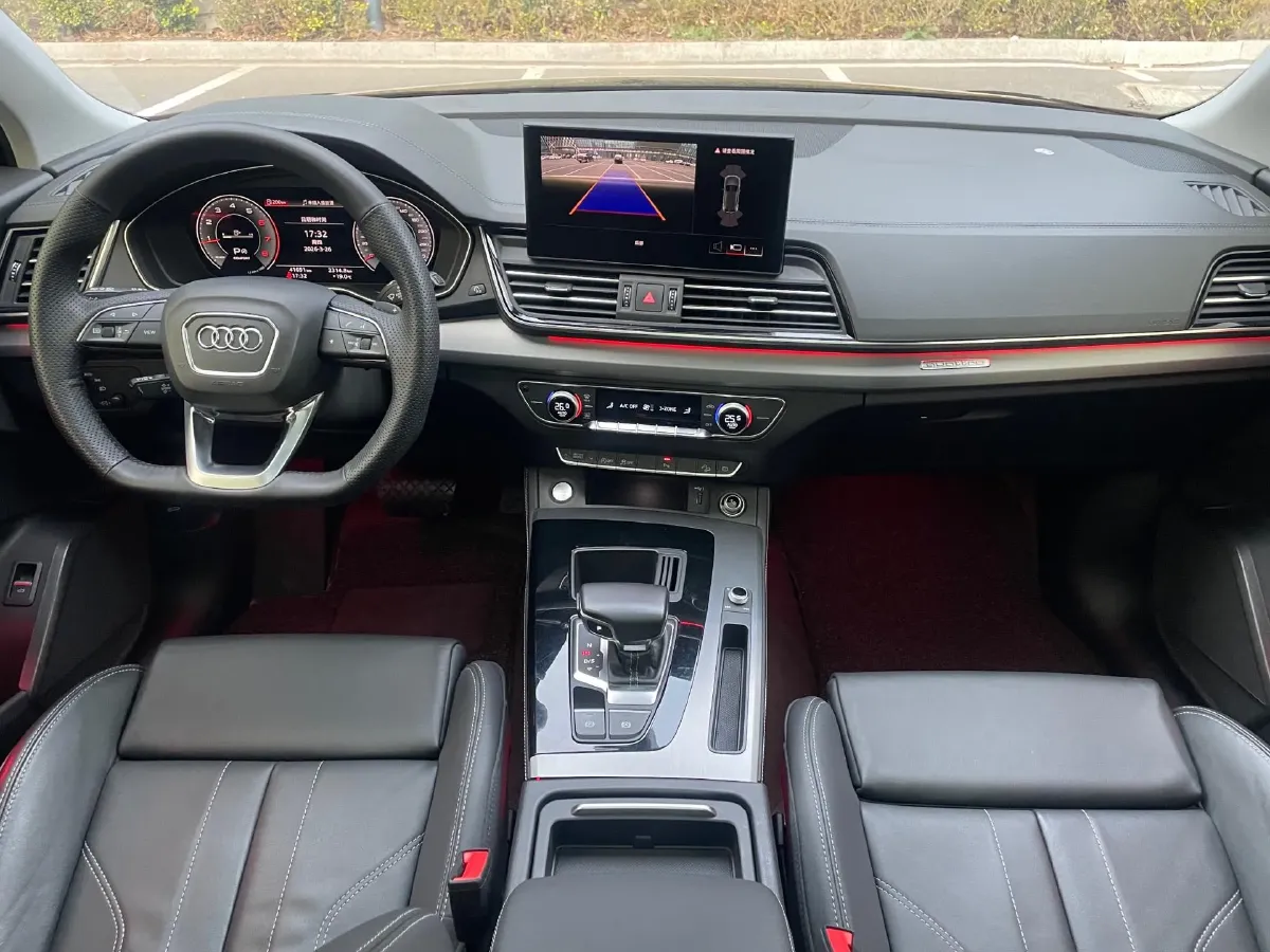 2023 Audi Q5L 2.0T 190HP L4 7DCT,autocango,china used car exporter,china ev exporter,chinese used car exporter,chinese used ev exporter