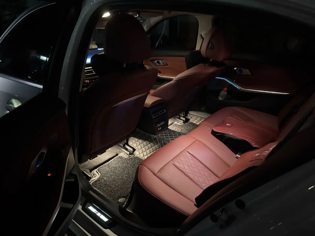 2023 BMW 3 Series 2.0T 184HP L4 8AT,autocango,china used car exporter,china ev exporter,chinese used car exporter,chinese used ev exporter