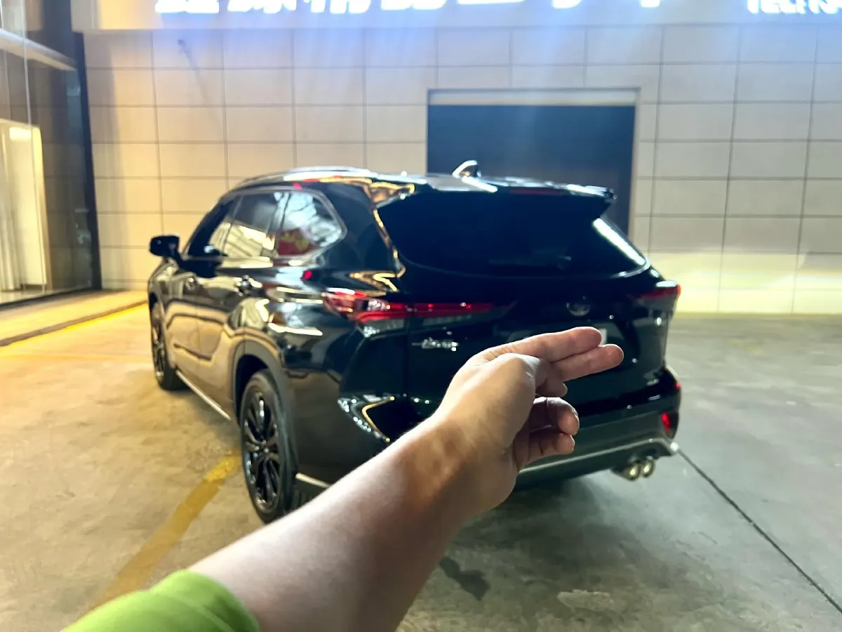 2024 Toyota Crown Kluger 2.0T 248HP L4 8AT,autocango,china used car exporter,china ev exporter,chinese used car exporter,chinese used ev exporter