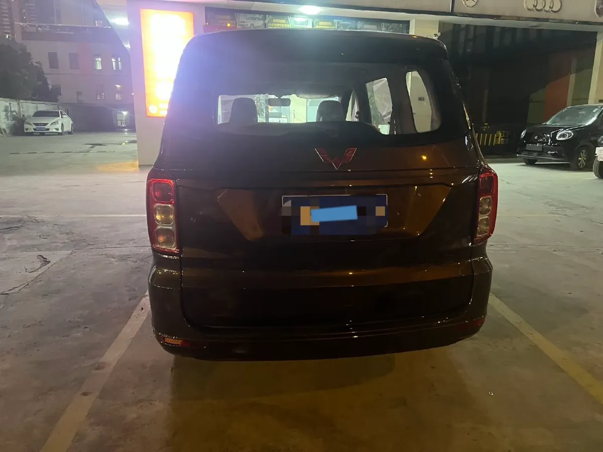 2018 WuLing HongGuang 1.5L 105HP L4 5MT,autocango,china used car exporter,china ev exporter,chinese used car exporter,chinese used ev exporter