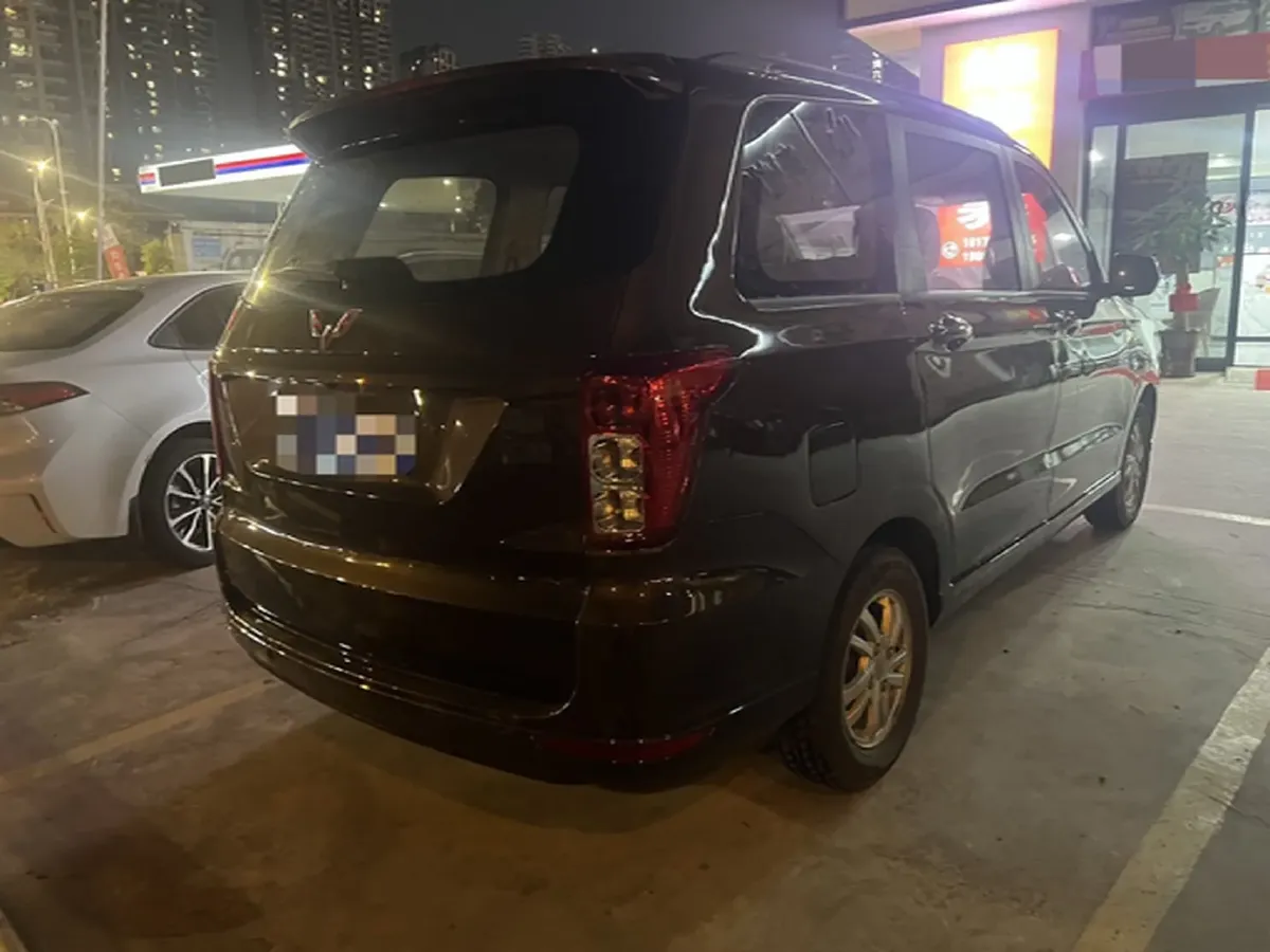 2018 WuLing HongGuang 1.5L 105HP L4 5MT,autocango,china used car exporter,china ev exporter,chinese used car exporter,chinese used ev exporter
