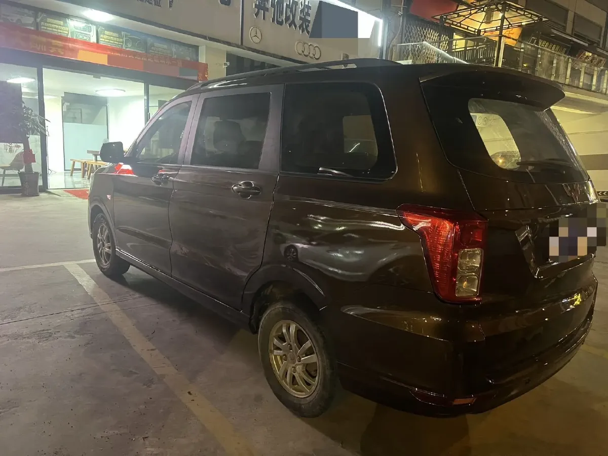 2018 WuLing HongGuang 1.5L 105HP L4 5MT,autocango,china used car exporter,china ev exporter,chinese used car exporter,chinese used ev exporter