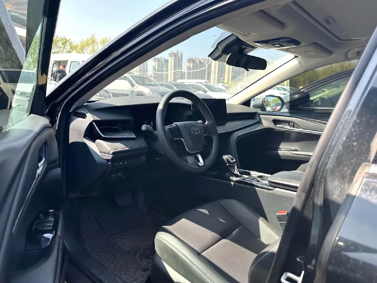 2024 Toyota Camry 2.0L 152HP L4 E-CVT Hybrid,autocango,china used car exporter,china ev exporter,chinese used car exporter,chinese used ev exporter