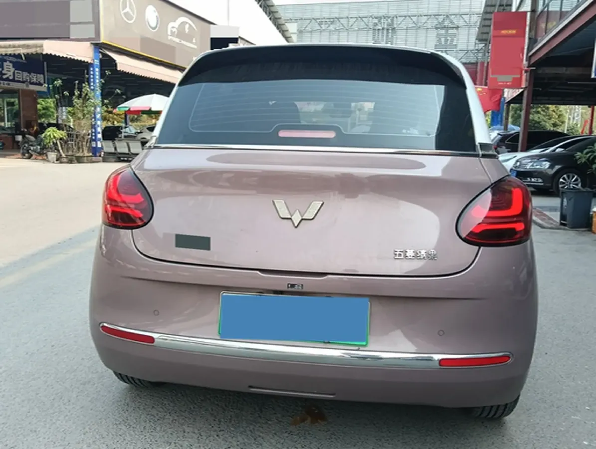 2023 WuLing BinGuo BEV 31.9KWH,autocango,china used car exporter,china ev exporter,chinese used car exporter,chinese used ev exporter