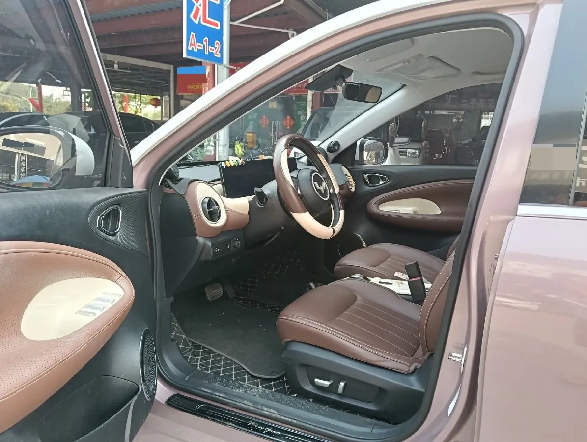 2023 WuLing BinGuo BEV 31.9KWH,autocango,china used car exporter,china ev exporter,chinese used car exporter,chinese used ev exporter