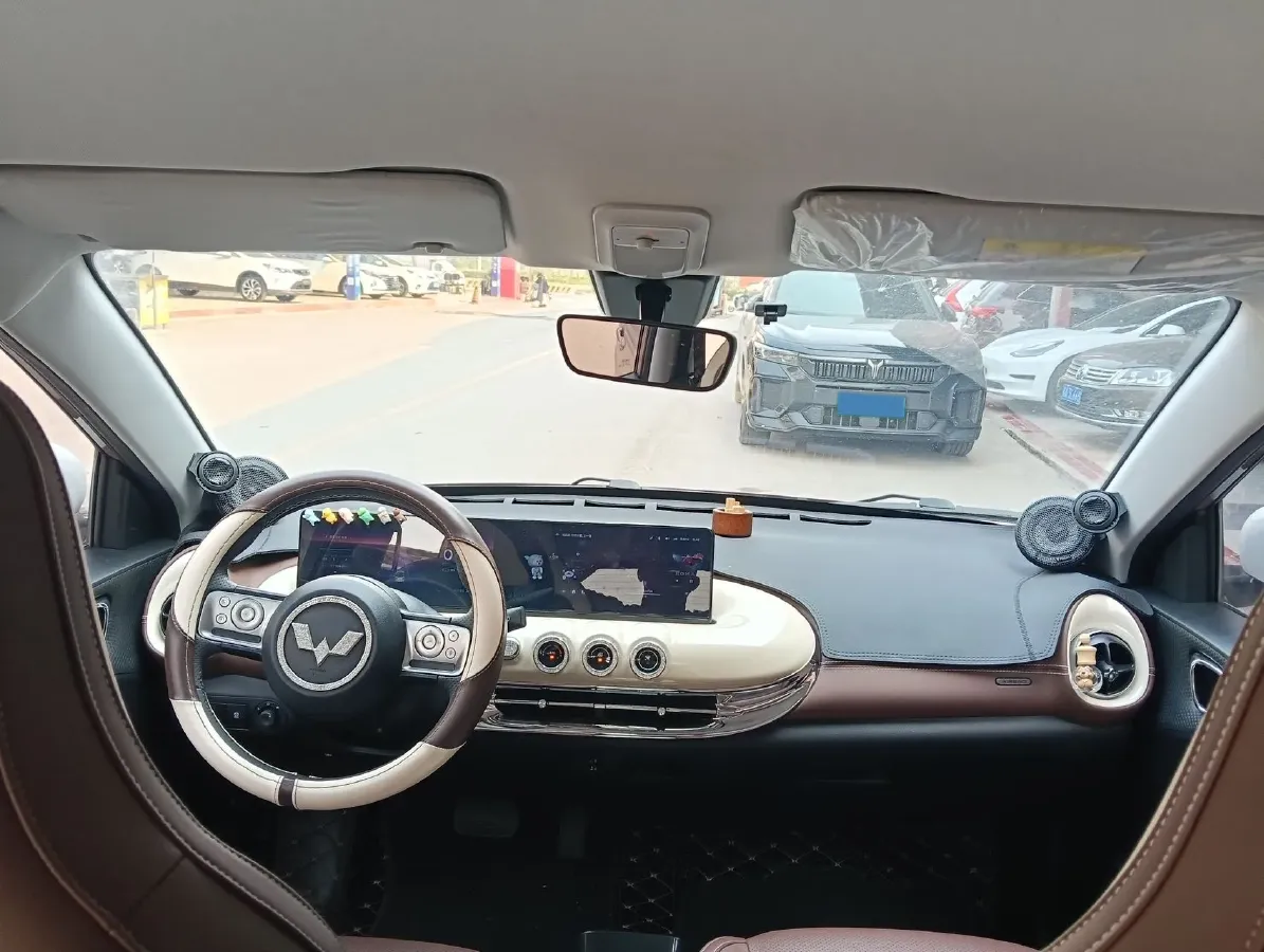 2023 WuLing BinGuo BEV 31.9KWH,autocango,china used car exporter,china ev exporter,chinese used car exporter,chinese used ev exporter