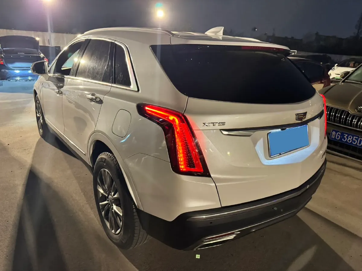 2020 Cadillac XT5 2.0T 237HP L4 9AT,autocango,china used car exporter,china ev exporter,chinese used car exporter,chinese used ev exporter