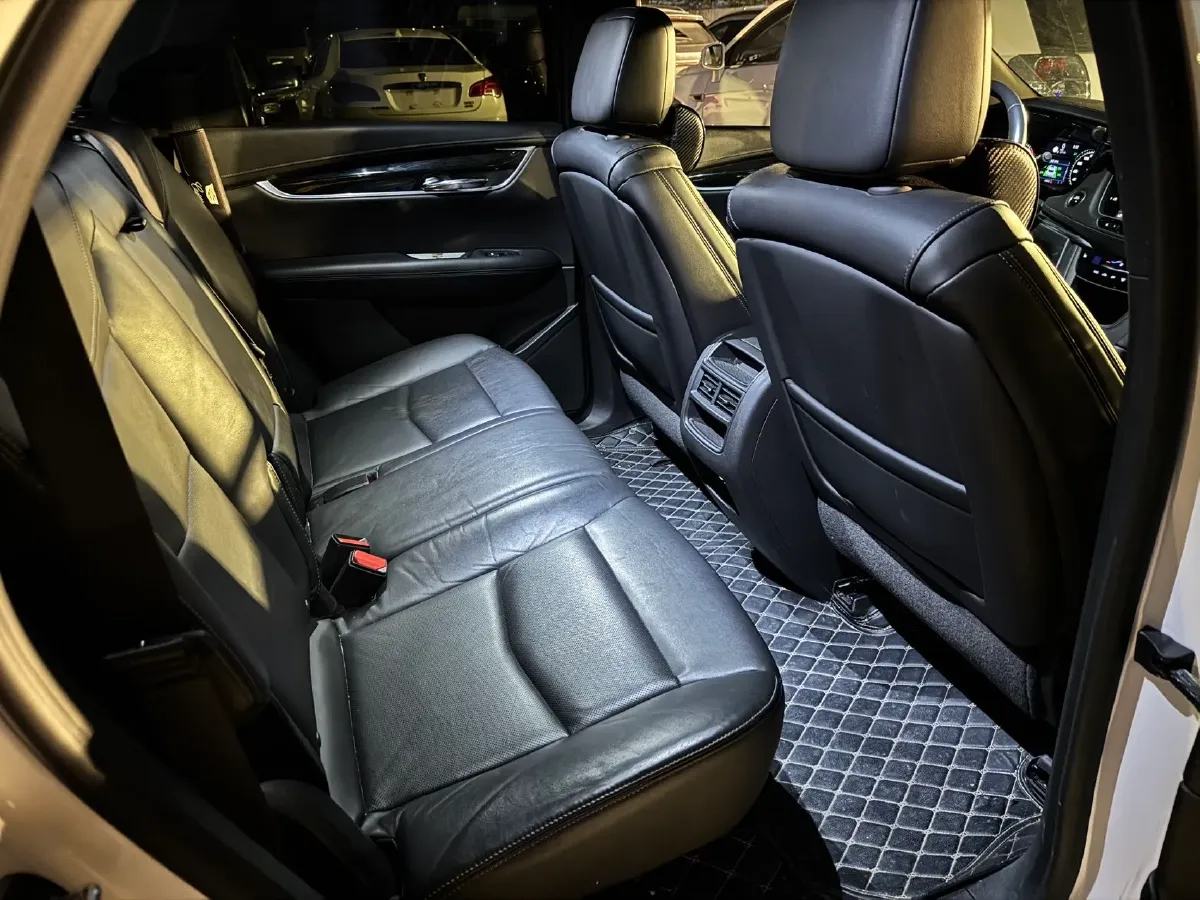 2020 Cadillac XT5 2.0T 237HP L4 9AT,autocango,china used car exporter,china ev exporter,chinese used car exporter,chinese used ev exporter