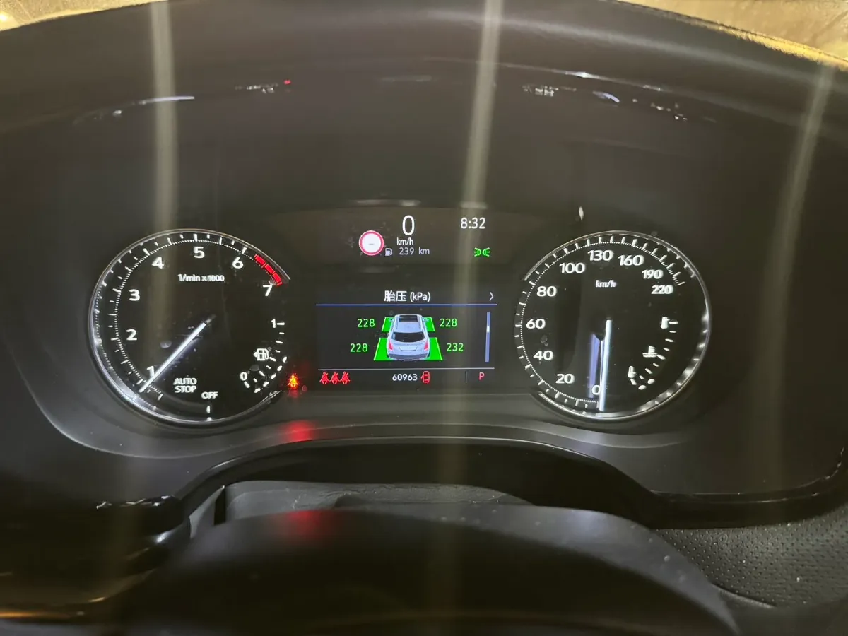 2020 Cadillac XT5 2.0T 237HP L4 9AT,autocango,china used car exporter,china ev exporter,chinese used car exporter,chinese used ev exporter