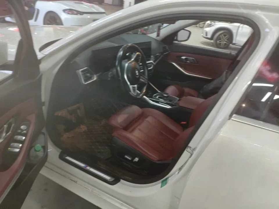 2023 BMW 3 Series 2.0T 156HP L4 8AT,autocango,china used car exporter,china ev exporter,chinese used car exporter,chinese used ev exporter