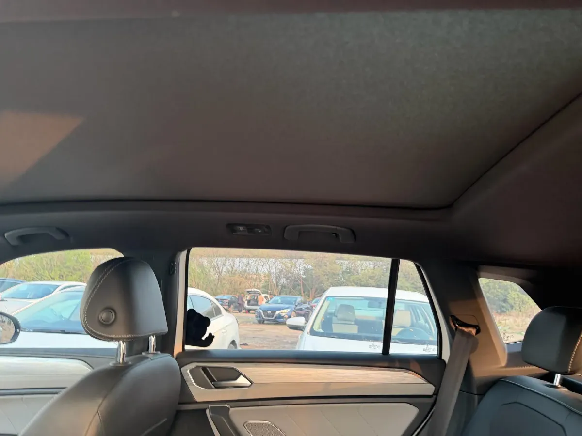 2023 Volkswagen Tayron 2.0T 220HP L4 7DCT,autocango,china used car exporter,china ev exporter,chinese used car exporter,chinese used ev exporter